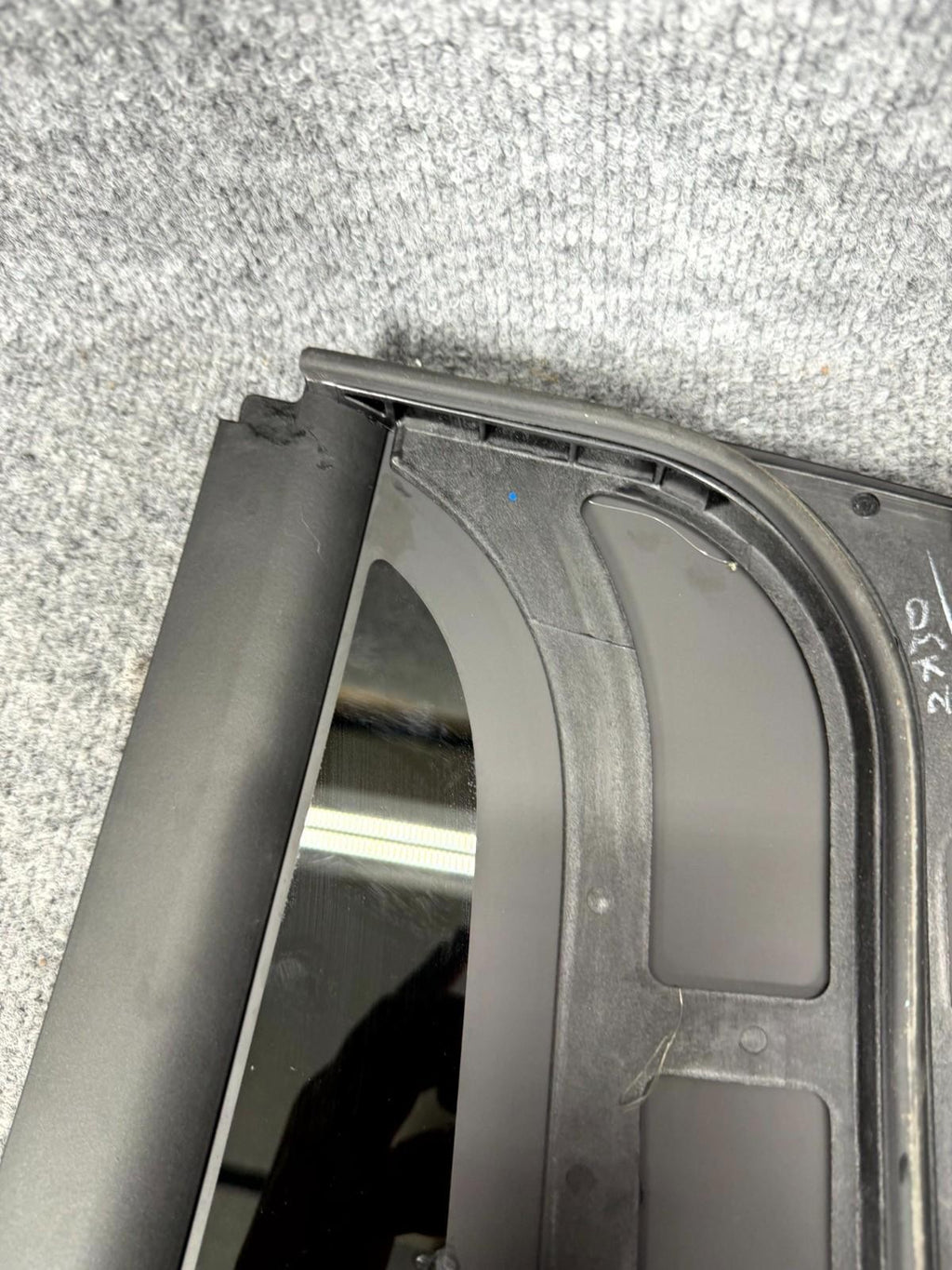 2016-2020 Tesla Model X Rear Right Side Quarter Window Glass OEM, 43R-004553