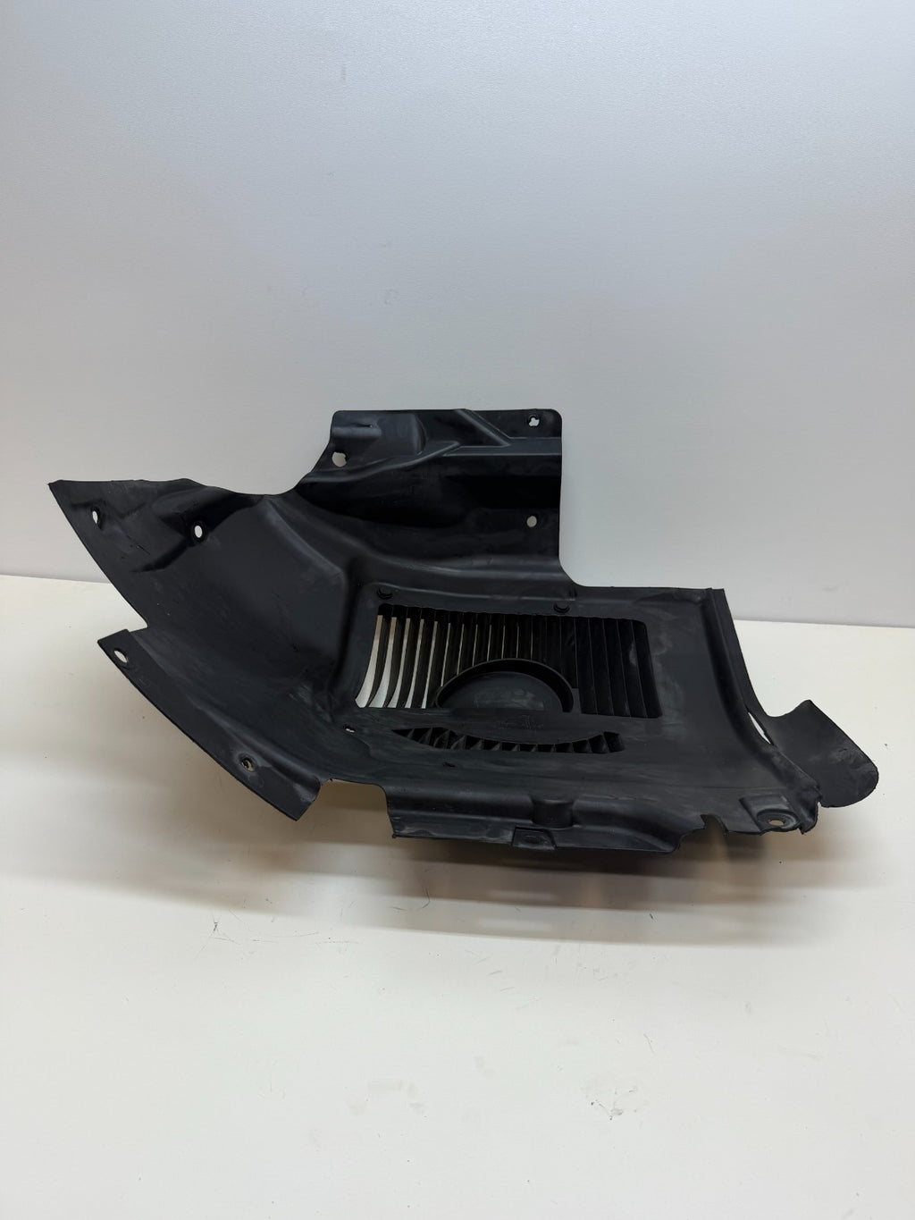 2012-2016 Model S Front Left Wheelhouse Fender Liner Splash Shield 1016285-00-D