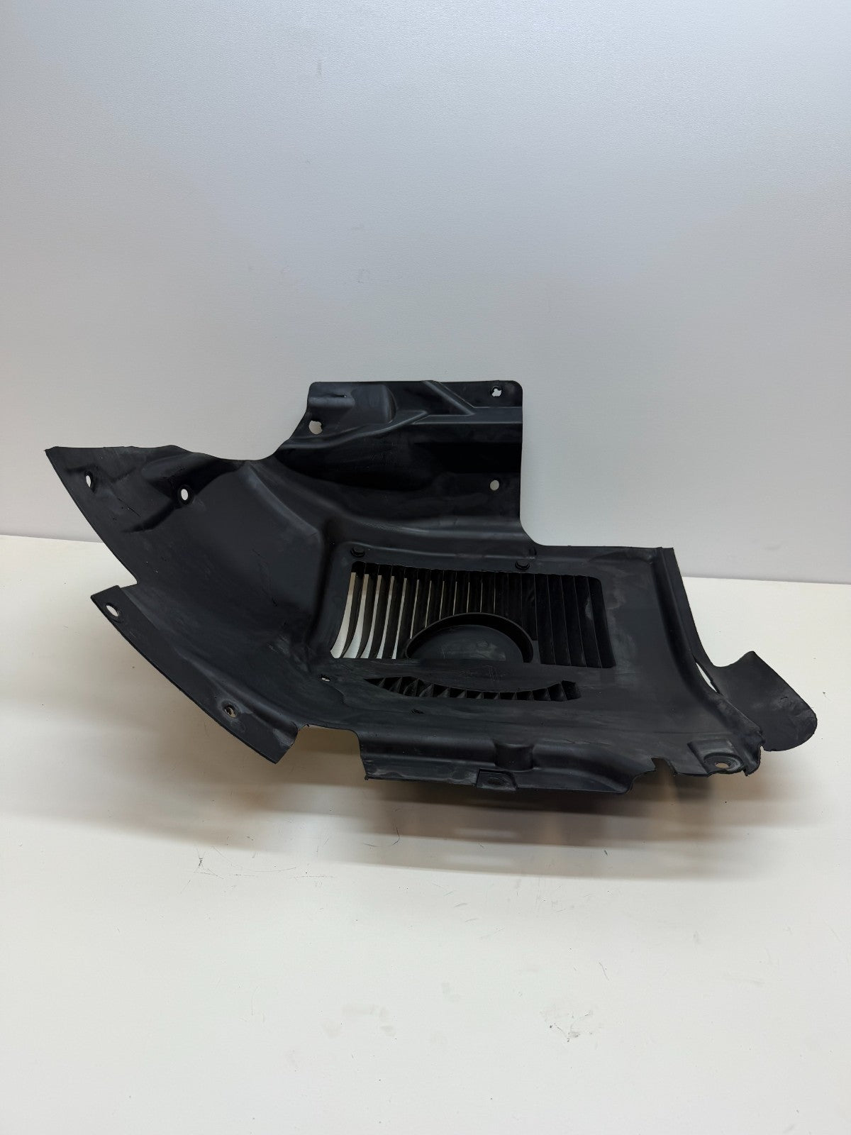 2012-2016 Model S Front Left Wheelhouse Fender Liner Splash Shield 1016285-00-D