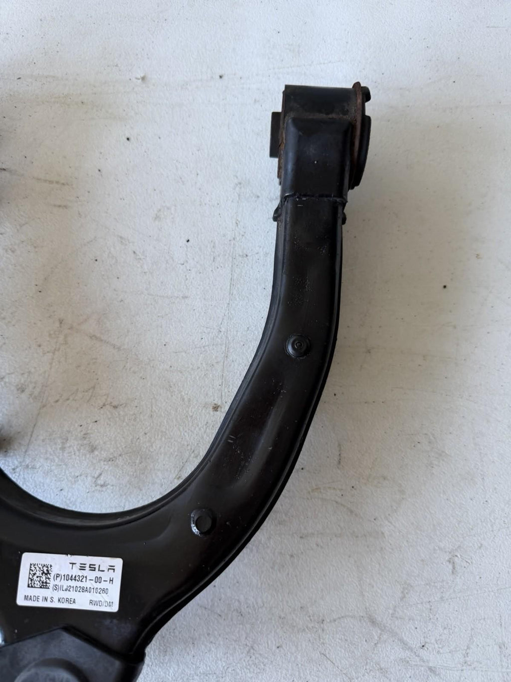 ♦️2017 - 2023 TESLA MODEL 3 FRONT LEFT SIDE UPPER CONTROL ARM OEM, 1044321-00-H