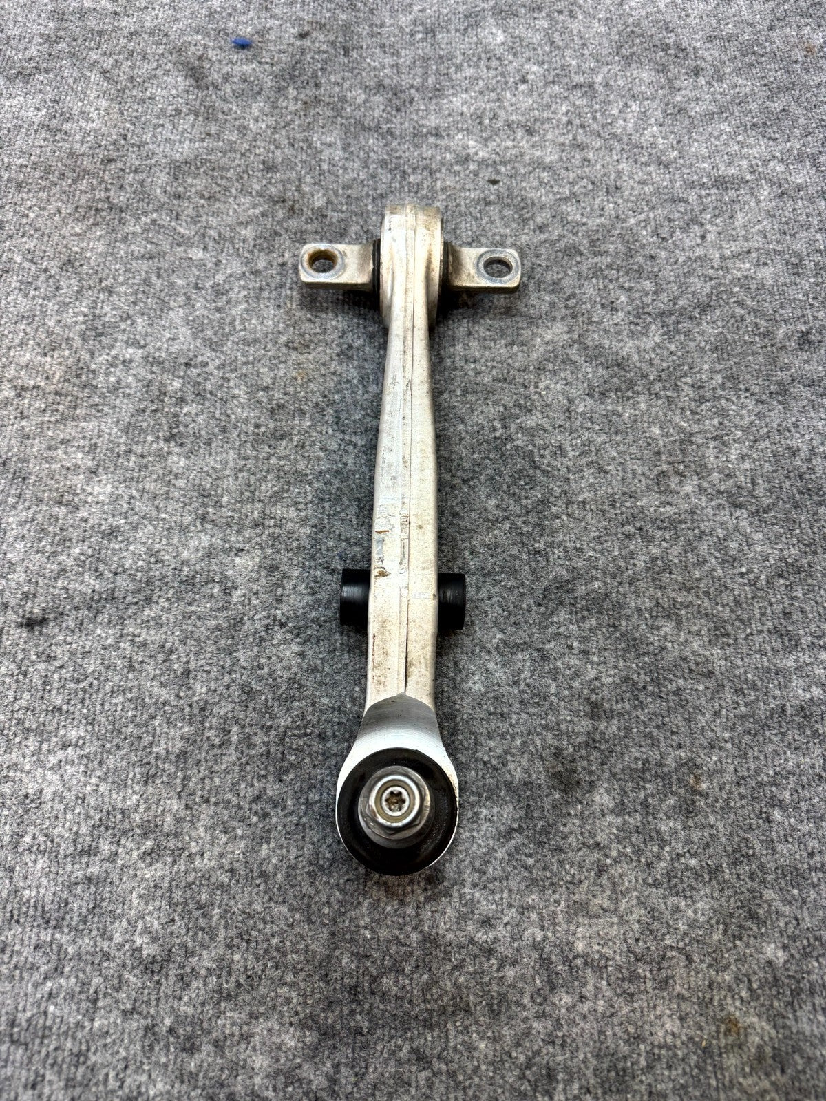 2017 - 2023 TESLA MODEL 3 FRONT RIGHT / LEFT LOWER CONTROL ARM OEM, 1044341-00-D