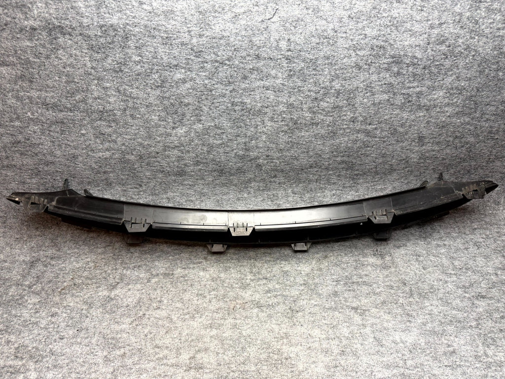 ♦️2017–2023 TESLA MODEL 3 FRONT BUMPER LOWER CENTER GRILLE OEM, 1085927-00-C