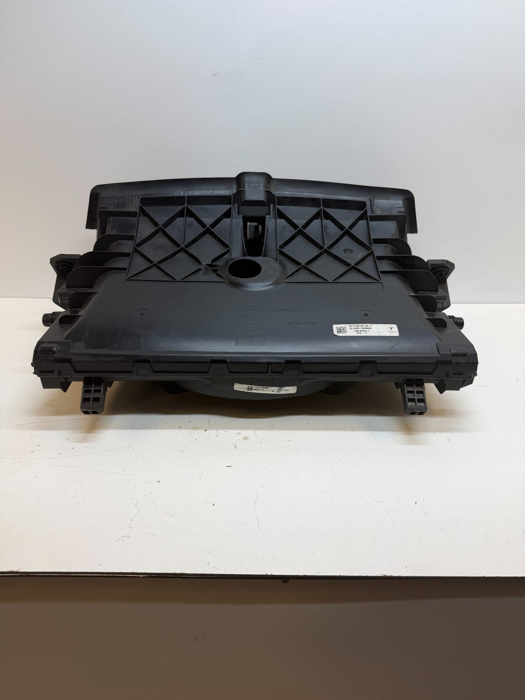 20-24 Model Y Radiator Cooling Fan Shroud Active Grille Shutter 1494159-00-C