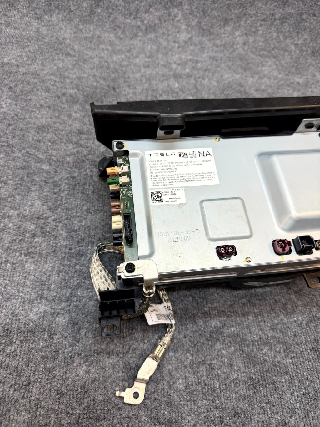 2020-2024 TESLA MODEL Y MCU COMPUTER MEDIA CONTROL MODULE OEM, 1775000-90-L