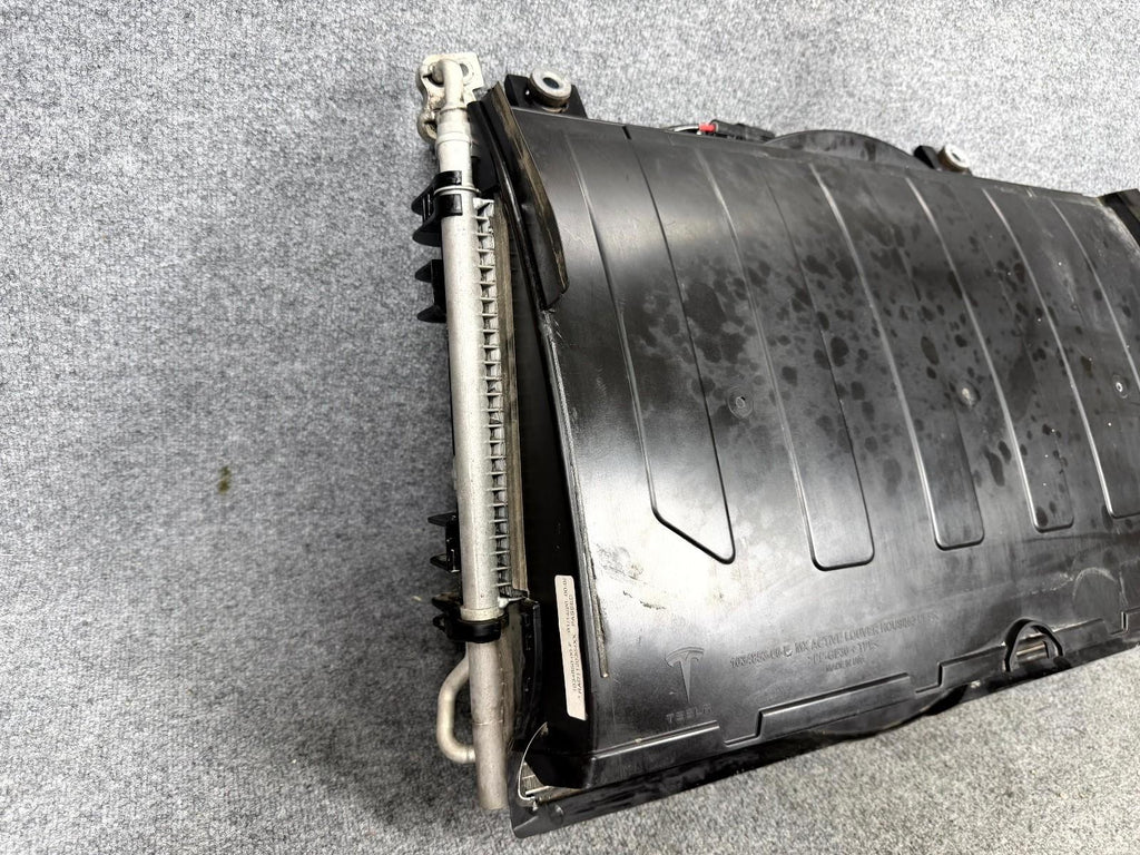 ♦️2016-2020 Tesla Model X Radiator Cooling Fan Shroud Assembly OEM, 1031401-00-G
