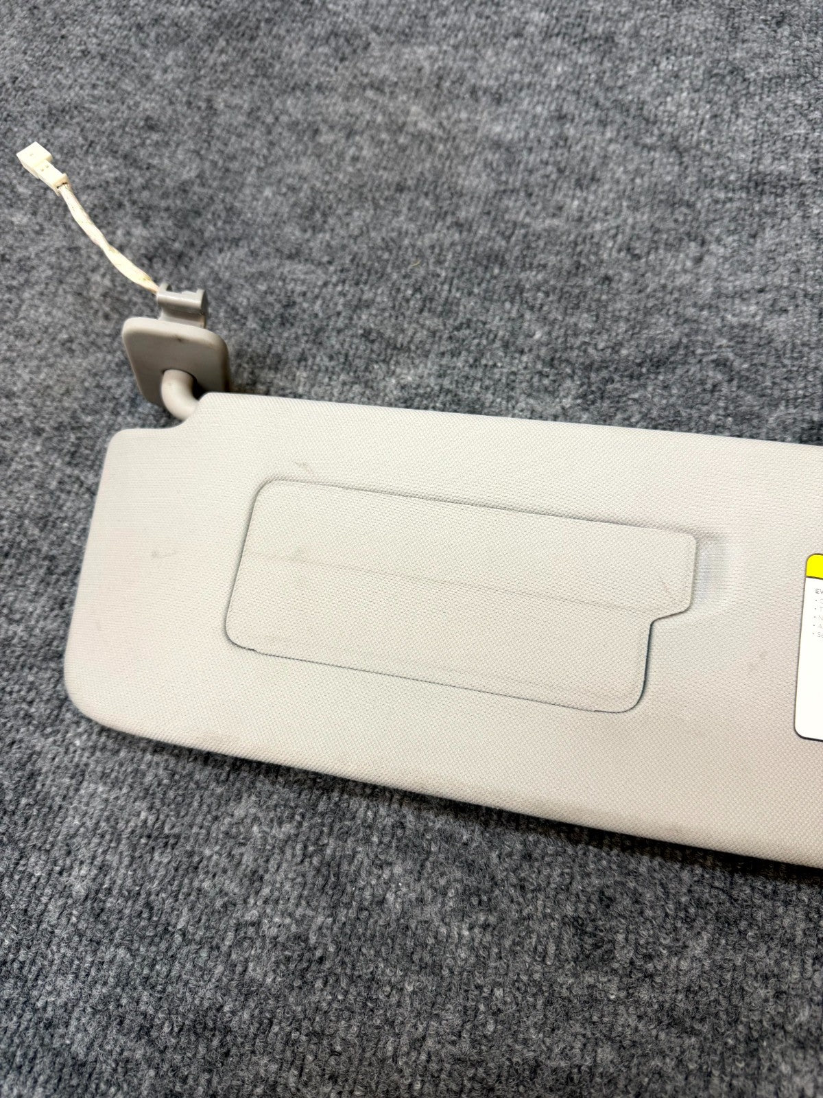 2020 - 2024 TESLA MODEL Y FRONT LEFT SIDE SUNVISOR SUN VISOR OEM, 1490405-01-B