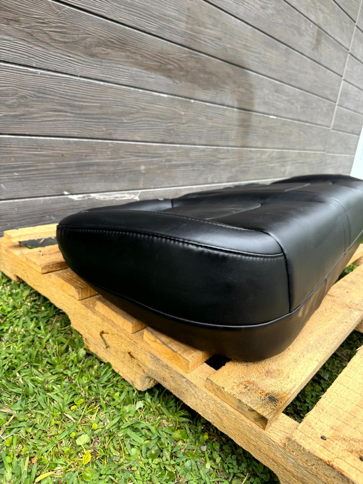 2020-2024 TESLA MODEL Y REAR SECOND 2ND ROW LOWER SEAT CUSHION OEM, 1552127-TB-A
