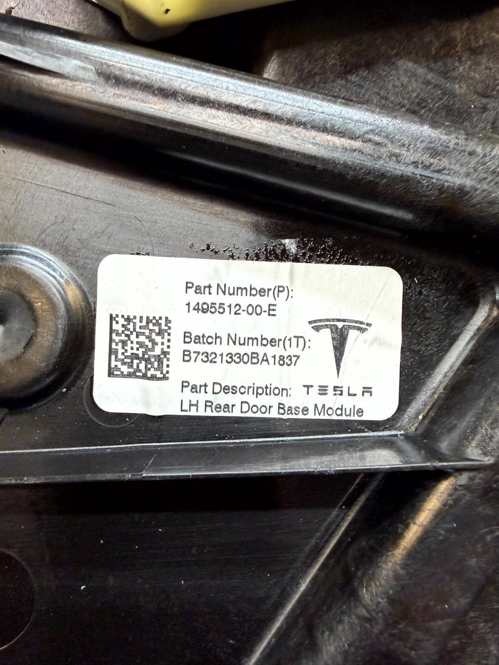 2020-2024 TESLA MODEL Y REAR LEFT SIDE DOOR WINDOW REGULATOR OEM, 1495512-00-E