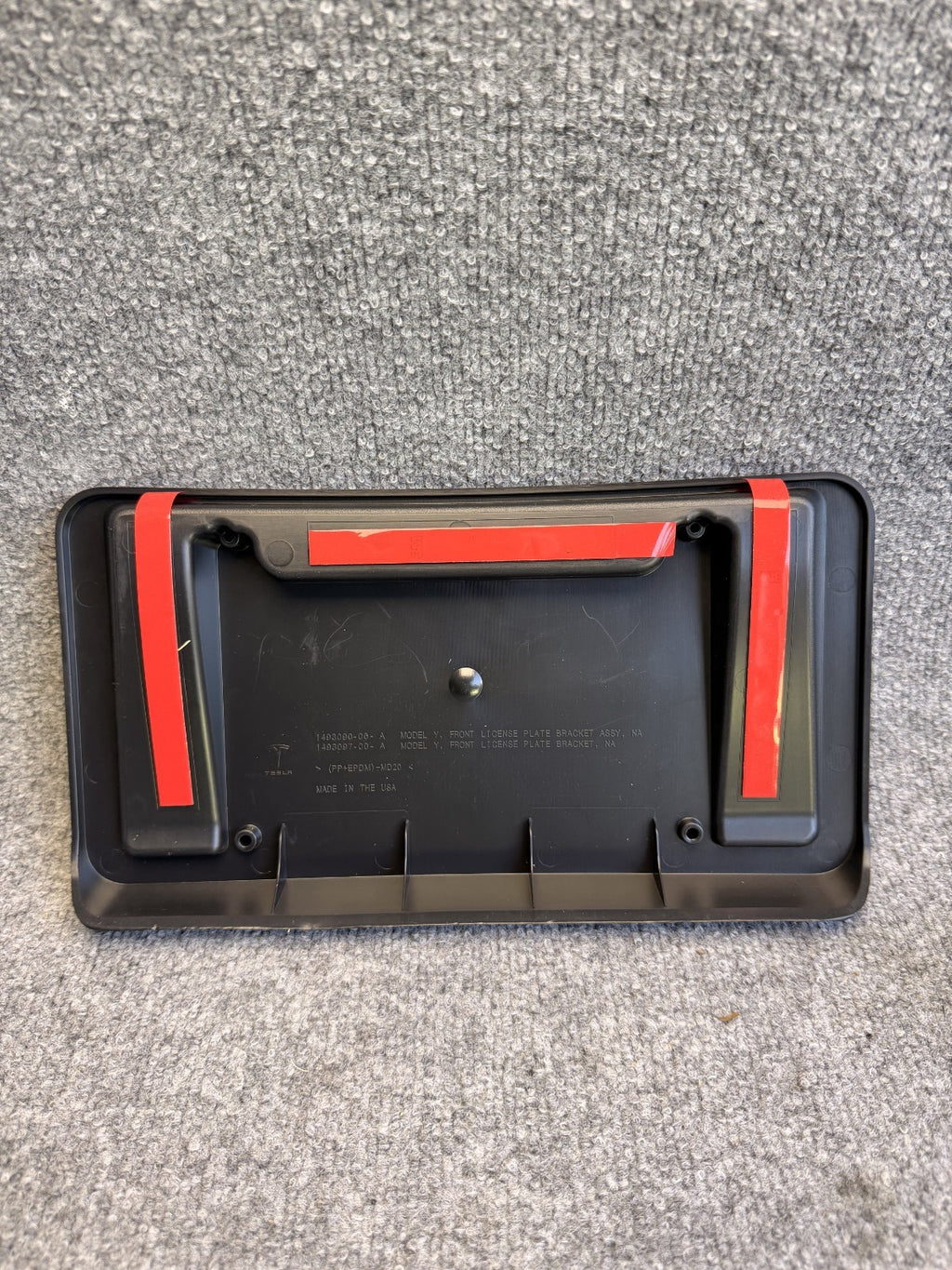 2020 - 2024 TESLA MODEL Y FRONT LICENSE PLATE MOUNT BRACKET OEM, 1529709-00-A