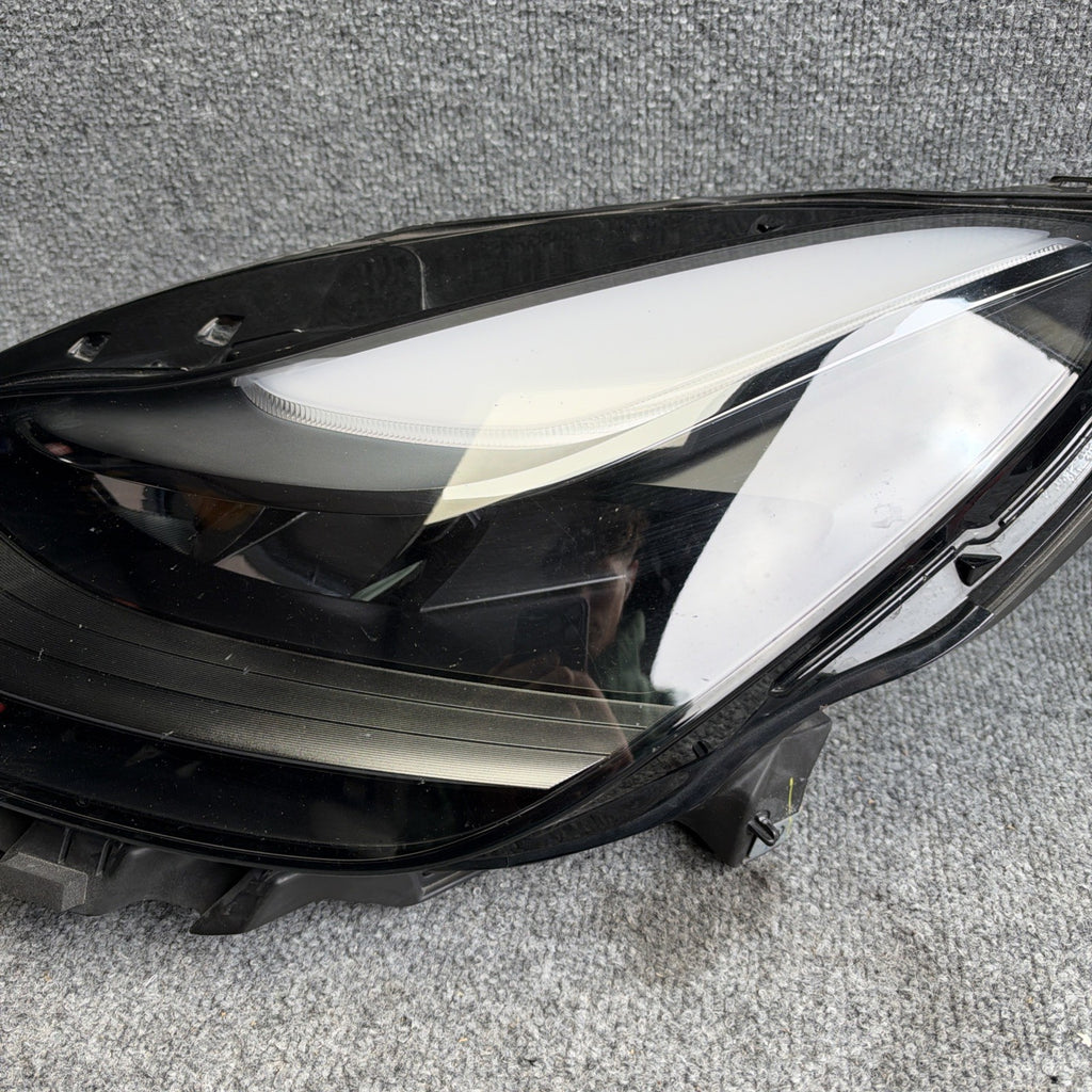 20-24 Tesla Model Y-3 Front Left Headlight Projector Headlamp LH 1514952-00-E