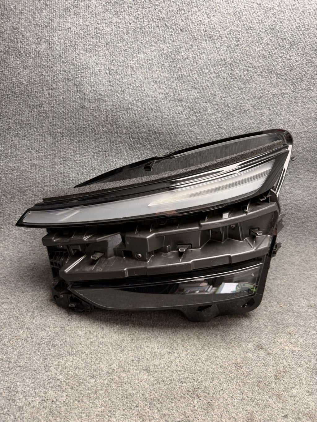 2025 2026 Tesla Model Y Juniper Left Driver Side LED Headlight OEM 1918347-00-E