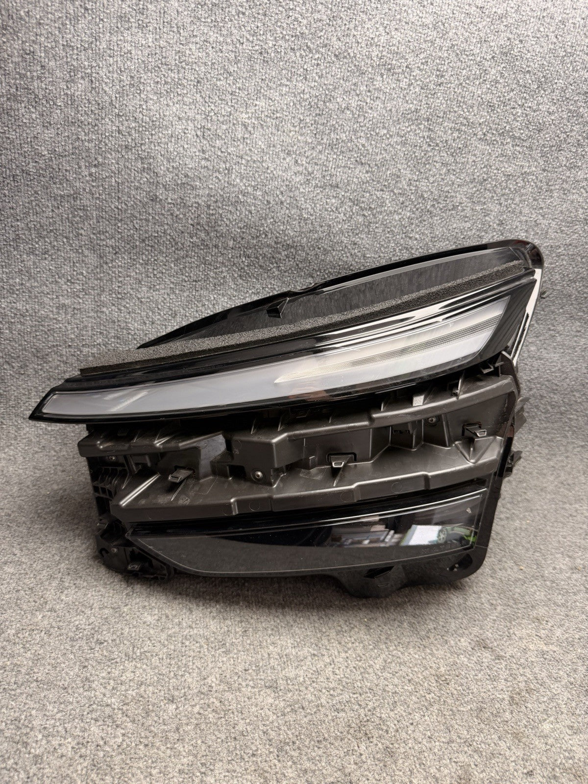 2025 2026 Tesla Model Y Juniper Left Driver Side LED Headlight OEM 1918347-00-E