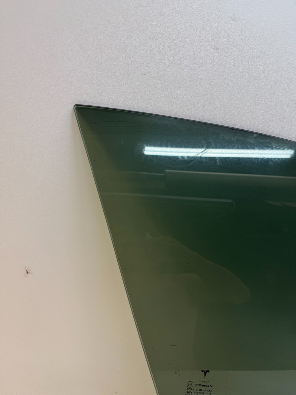 12-20 TESLA MODEL S FRONT RIGHT PASSENGER SIDE DOOR WINDOW GLASS 43R-001074