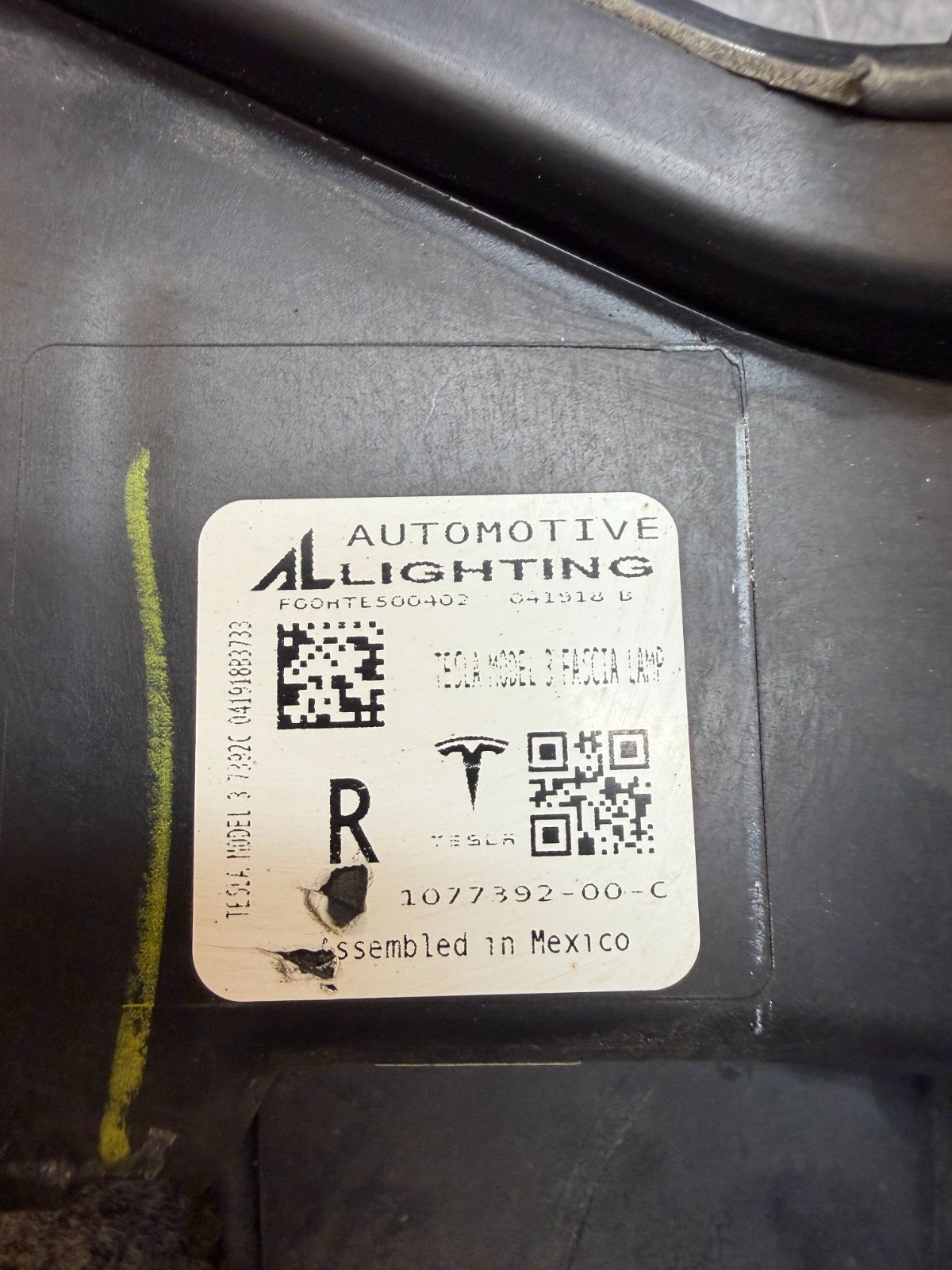 2017-2023 TESLA MODEL 3 Y RIGHT PASSENGER SIDE FOG LIGHT LAMP 1077392-00-C
