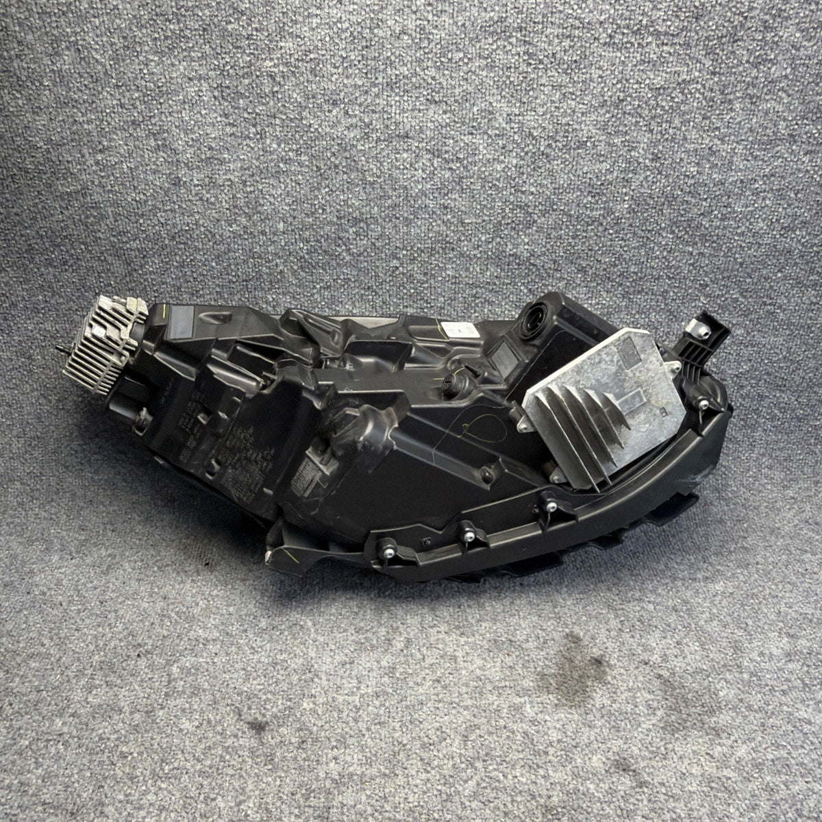 OEM 2017 - 2020 Tesla Model 3 Left Driver Reflector LED Headlight 1077371-00-K