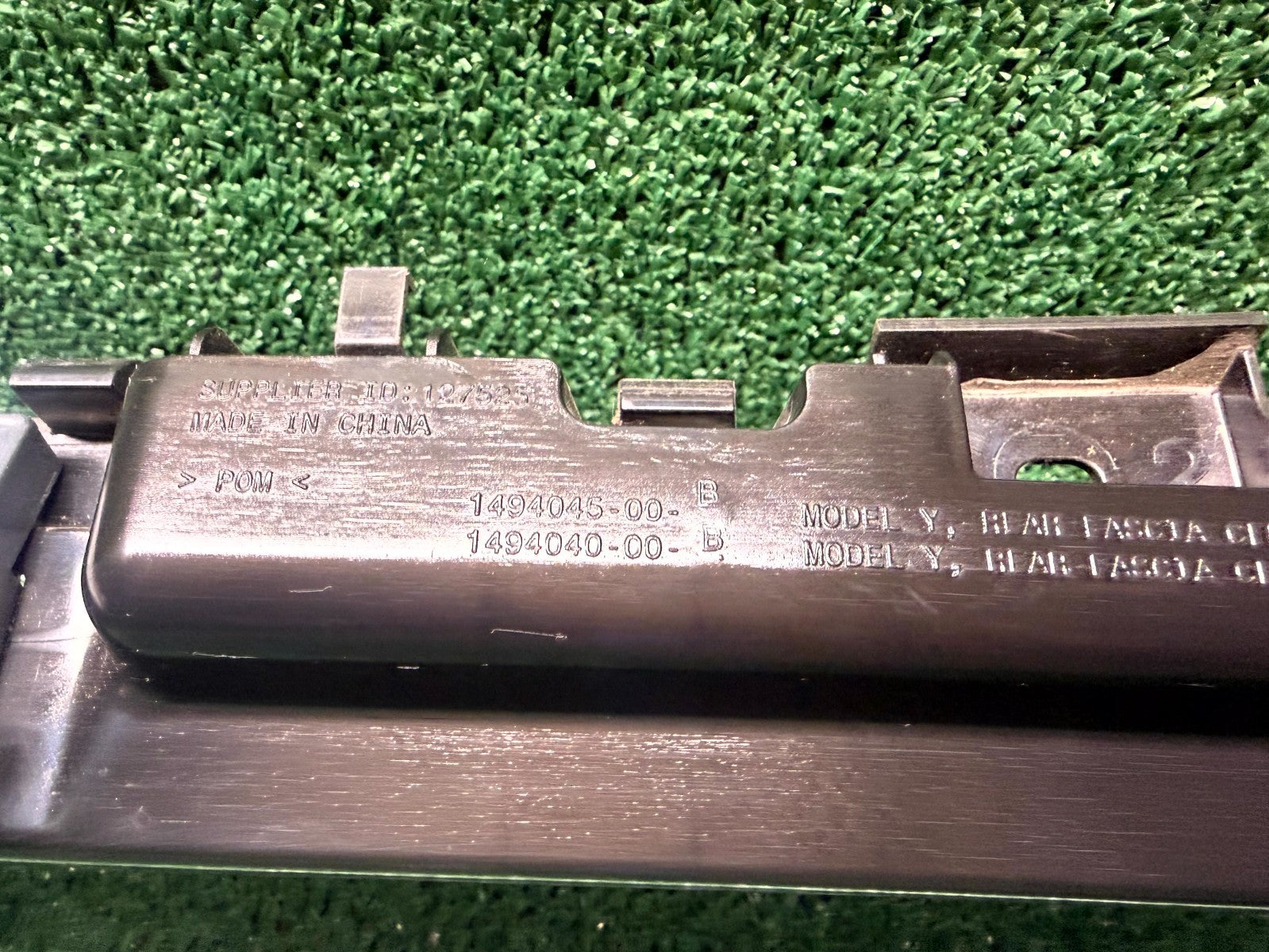 ♦️20–23 TESLA MODEL Y REAR BUMPER SUPPORT BRACKET W/ ANTENNA OEM, 1508179-00-C