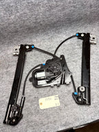 ♦️2017-2023 TESLA MODEL 3 FRONT RIGHT SIDE DOOR WINDOW REGULATOR OEM, 109662114J
