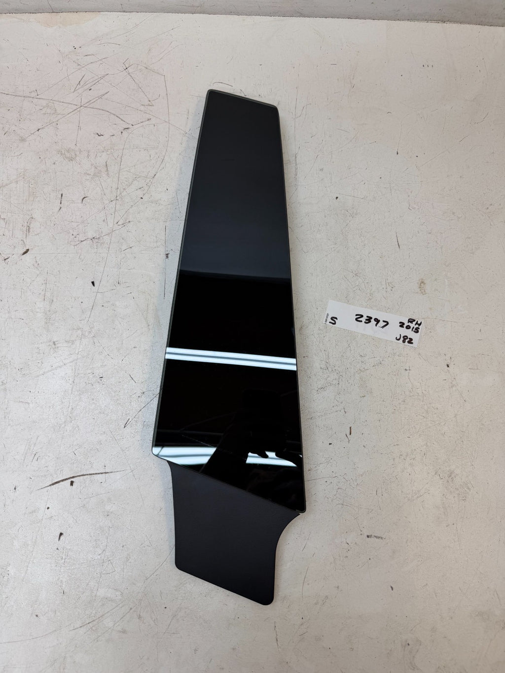 2012-2016 Tesla Model S Front Right Door B Pillar Trim Glass Panel Cover F14941