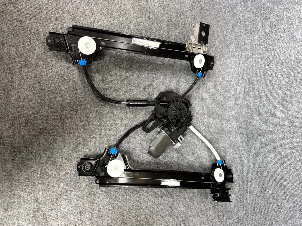 ♦️16-20 TESLA MODEL X REAR LEFT DOOR WINDOW REGULATOR W/ MOTOR OEM, 1028820-00-F