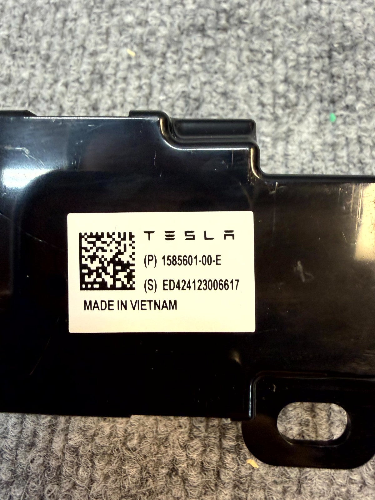 2020 - 2024 TESLA MODEL Y 3 BLUETOOTH ANTENNA MODULE UNIT OEM, 1585601-00-E