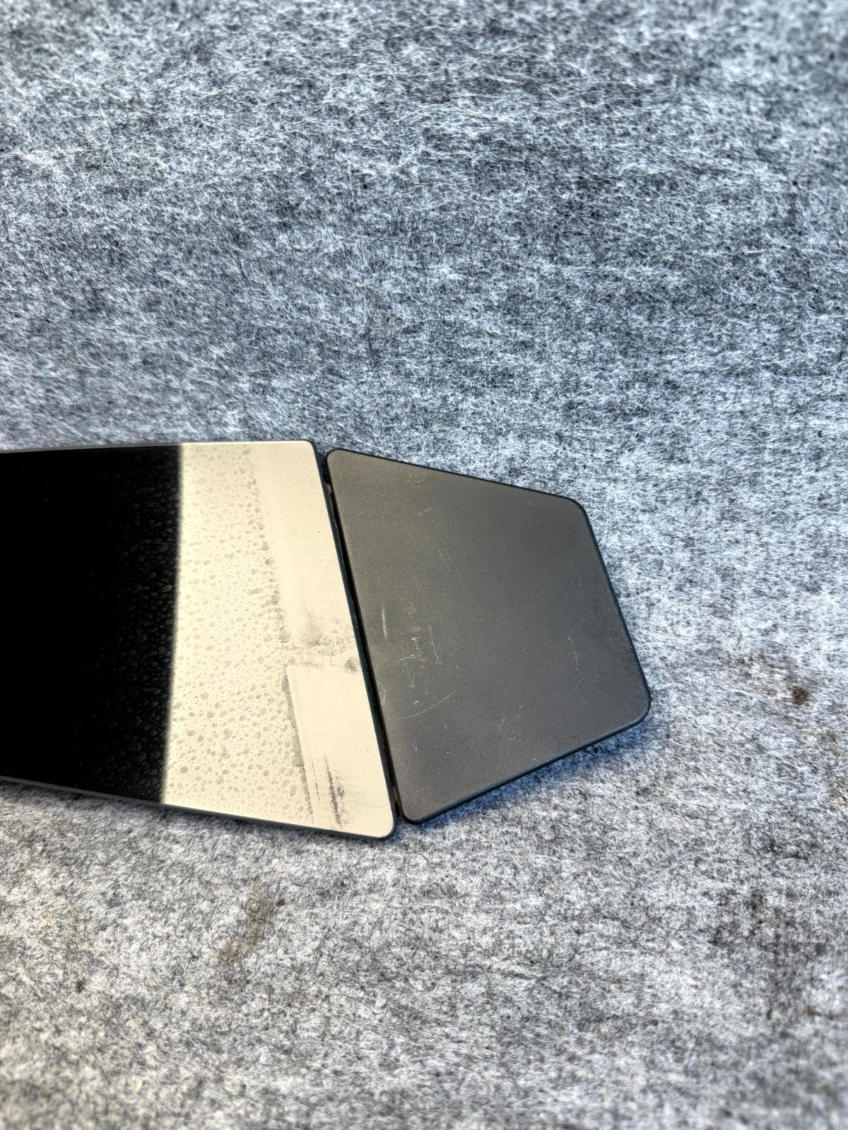 ♦️2017–2023 TESLA MODEL 3 LEFT SIDE B PILLAR APPLIQUE MOLDING OEM, 1098349-00-G