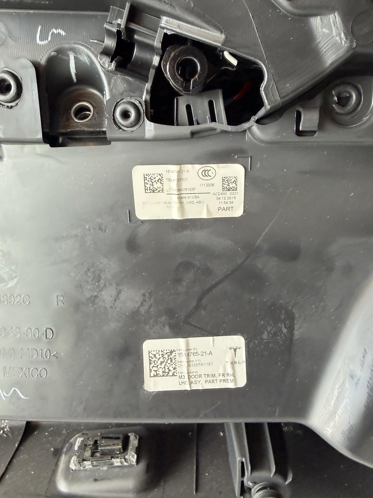 ♦️2017-2023 TESLA MODEL 3 FRONT RIGHT SIDE DOOR PANEL TRIM CARD OEM,1085943-00-D