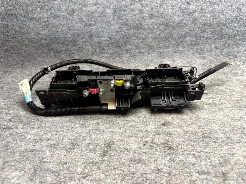 ♦️12-20 TESLA MODEL S FRONT FUSE BOX RELAY JUNCTION BOX OEM, 1034405-00-E