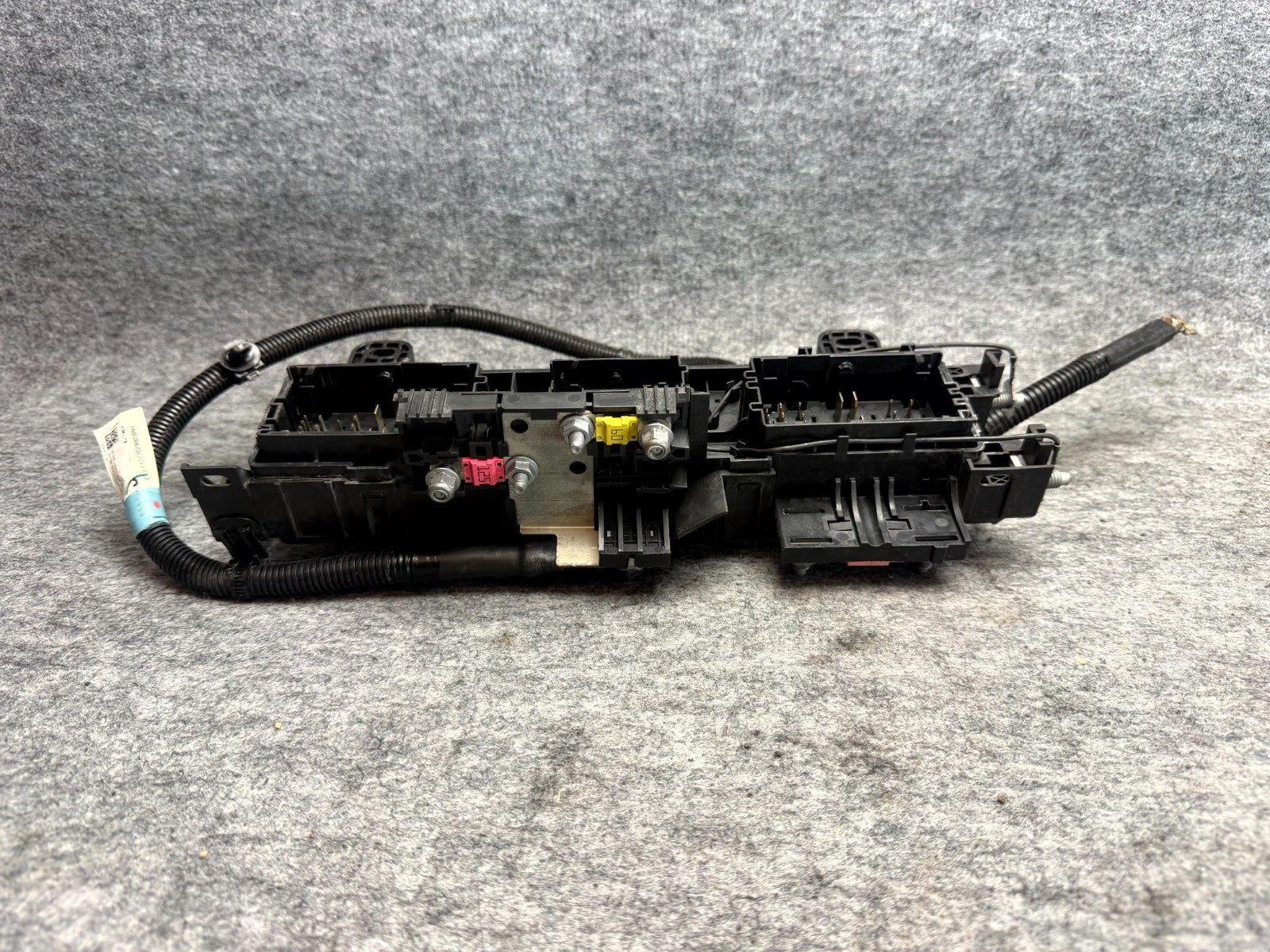 ♦️12-20 TESLA MODEL S FRONT FUSE BOX RELAY JUNCTION BOX OEM, 1034405-00-E