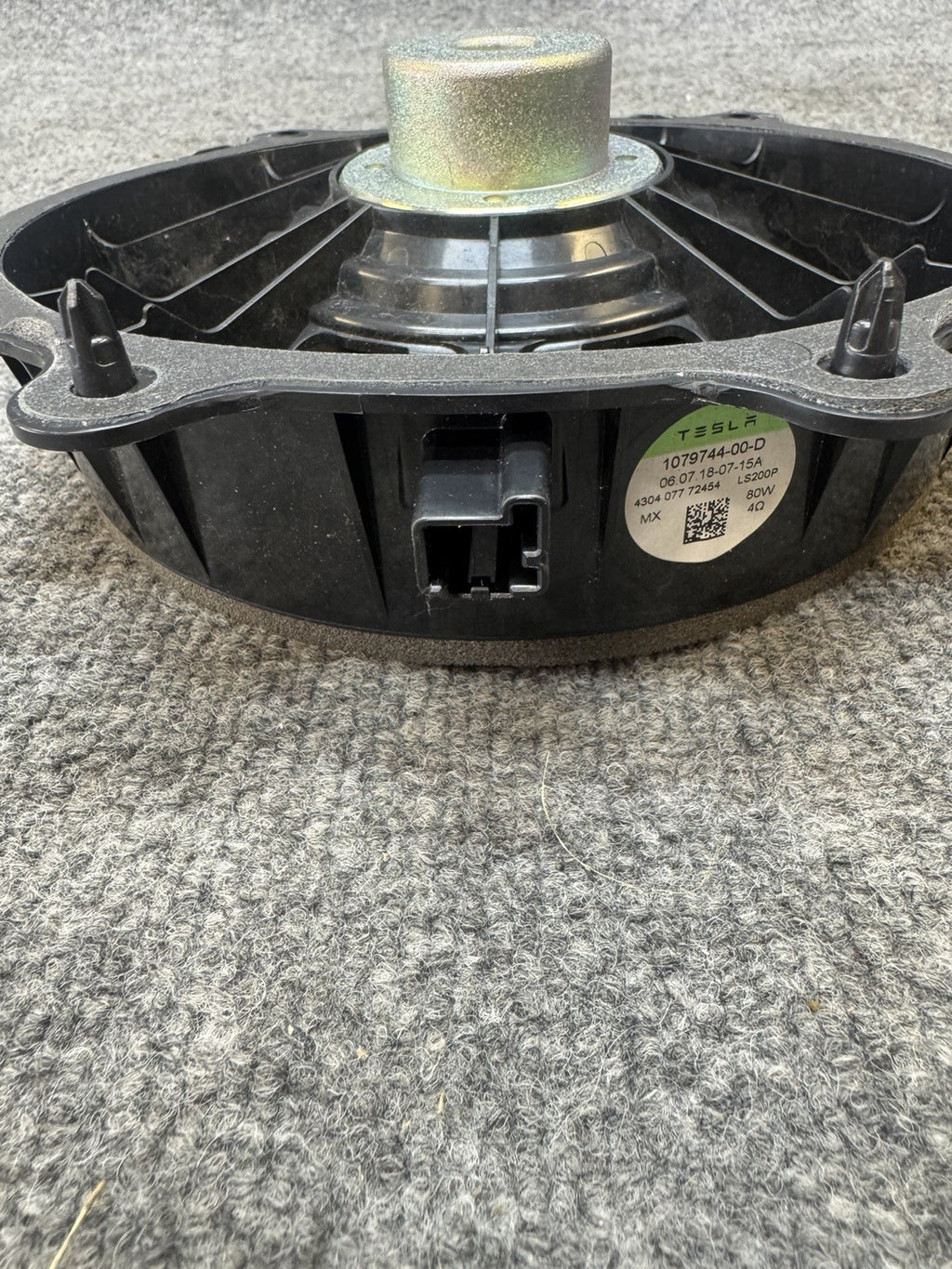 2017-2023 TESLA MODEL Y/3 LEFT FRONT AUDIO SPEAKER 200MM 1079744-00-E OEM