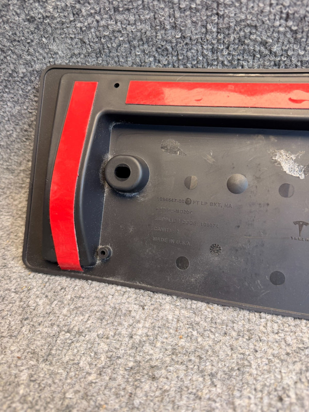 2017-2025 TESLA MODEL 3 LICENSE PLATE BRACKET  FRONT 1694547-00-B