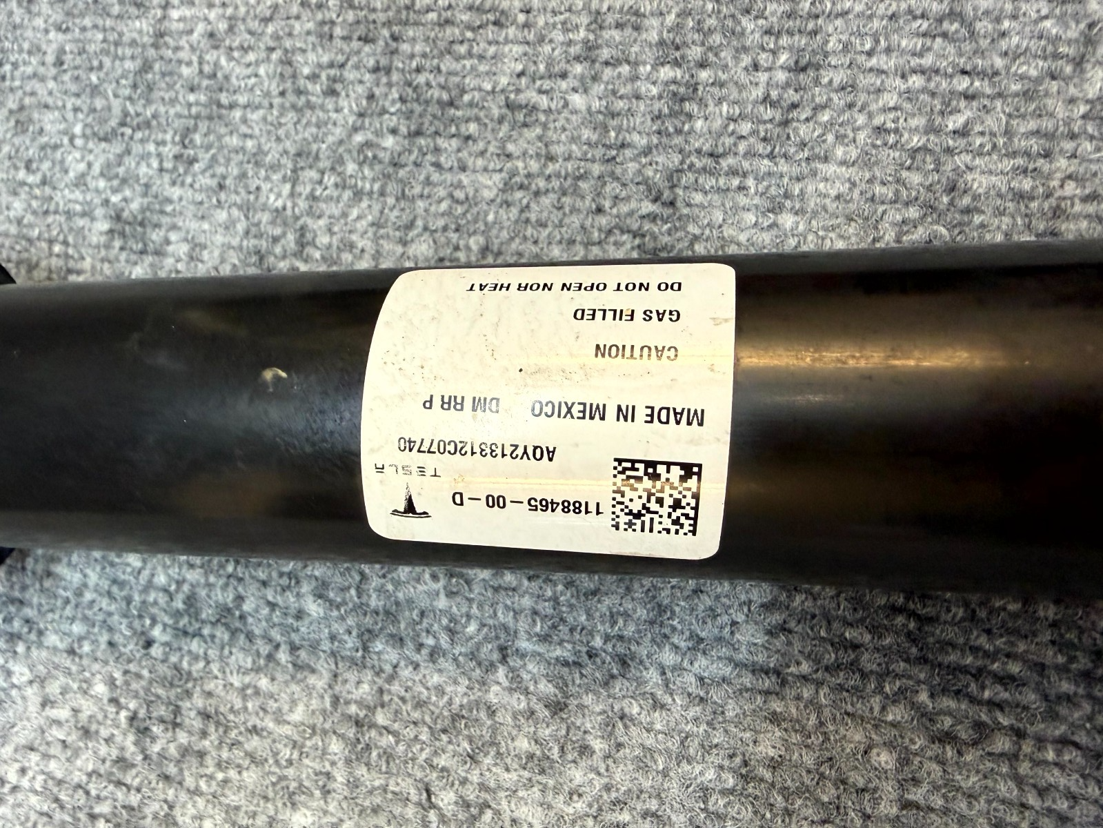 2020-2024 TESLA MODEL Y REAR RIGHT/LEFT SHOCK STRUT ABSORBER OEM, 1188465-00-E