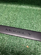 ♦️2020-2024 TESLA MODEL Y FRONT RIGHT DOOR SILL SCUFF PLATE TRIM OEM, 1494301-00
