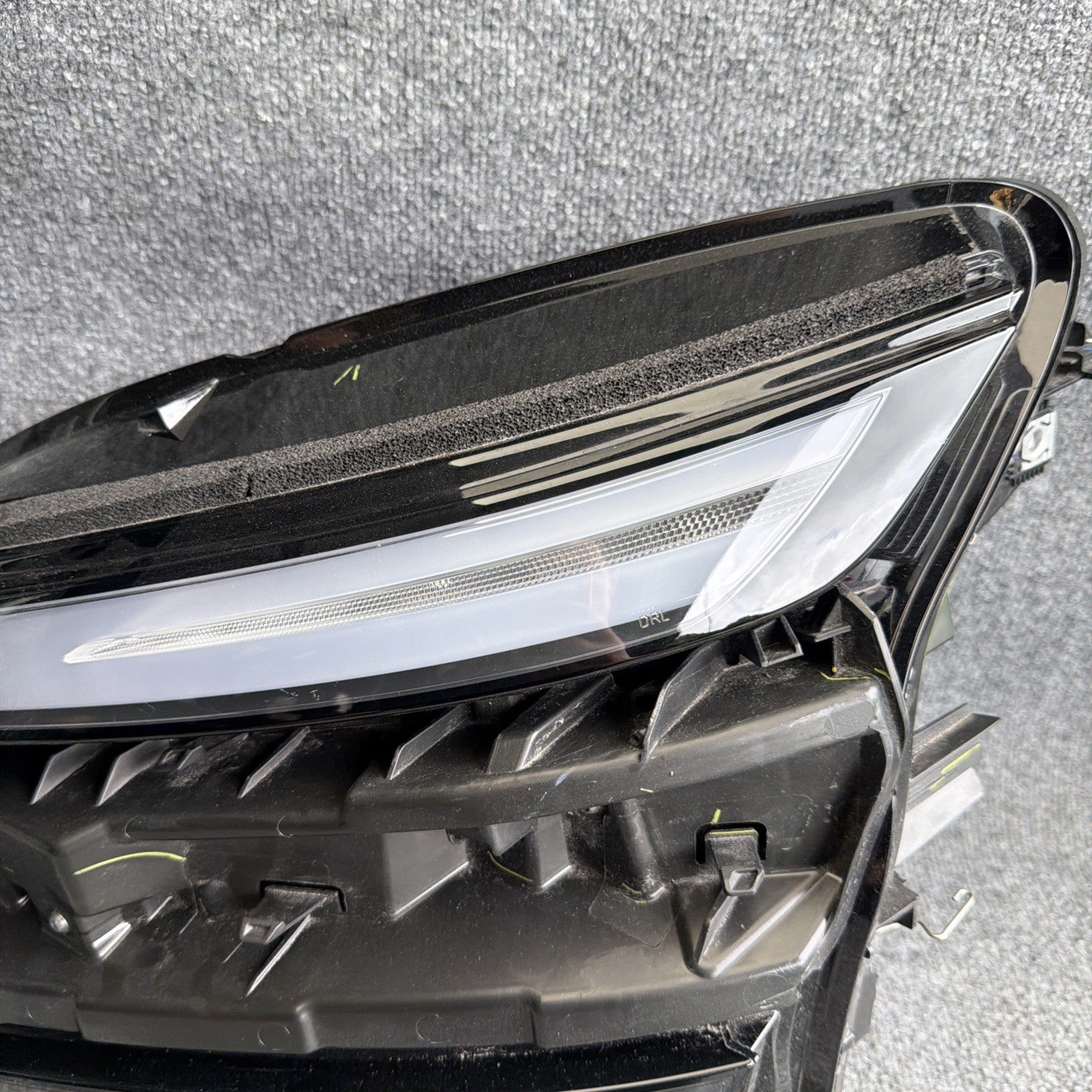 Tesla Model Y JUNIPER 2025-26 Front Left Driver Side Headlight 1918347-00-E