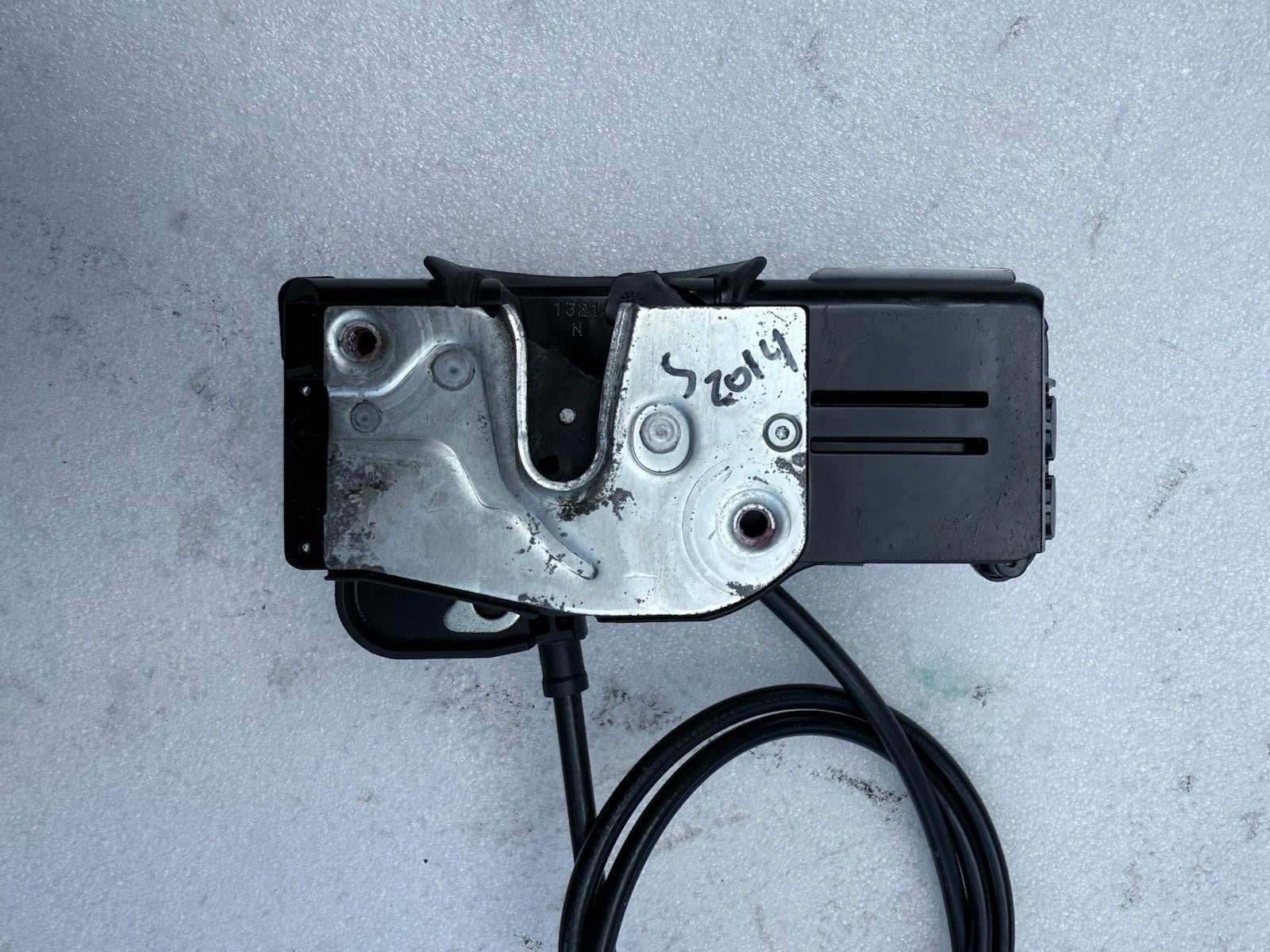12-20 TESLA MODEL S REAR RIGHT DOOR LOCK LATCH ACTUATOR OEM, 6008911-99-D