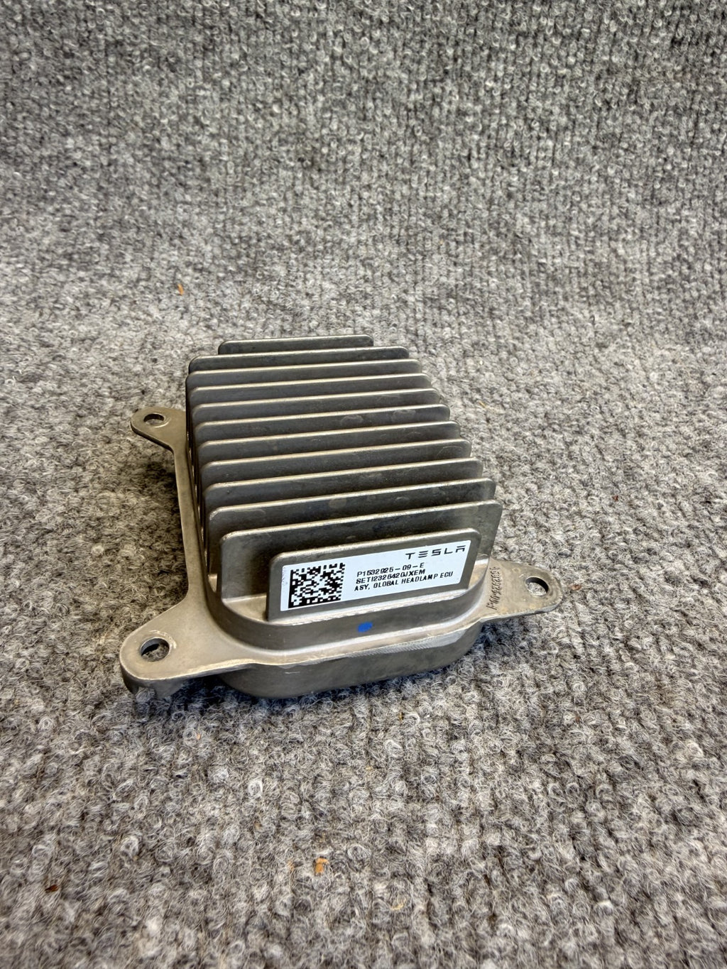 2017-2024 TESLA MODEL 3 Y HEADLIGHT BALLAST CONTROL MODULE UNIT OEM 1532925-09-E