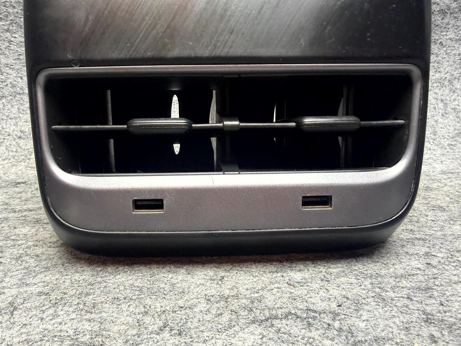 ♦️17-23 TESLA MODEL 3 REAR CENTER AIR VENT GRILL COVER & USB HUB OEM, 112170000C