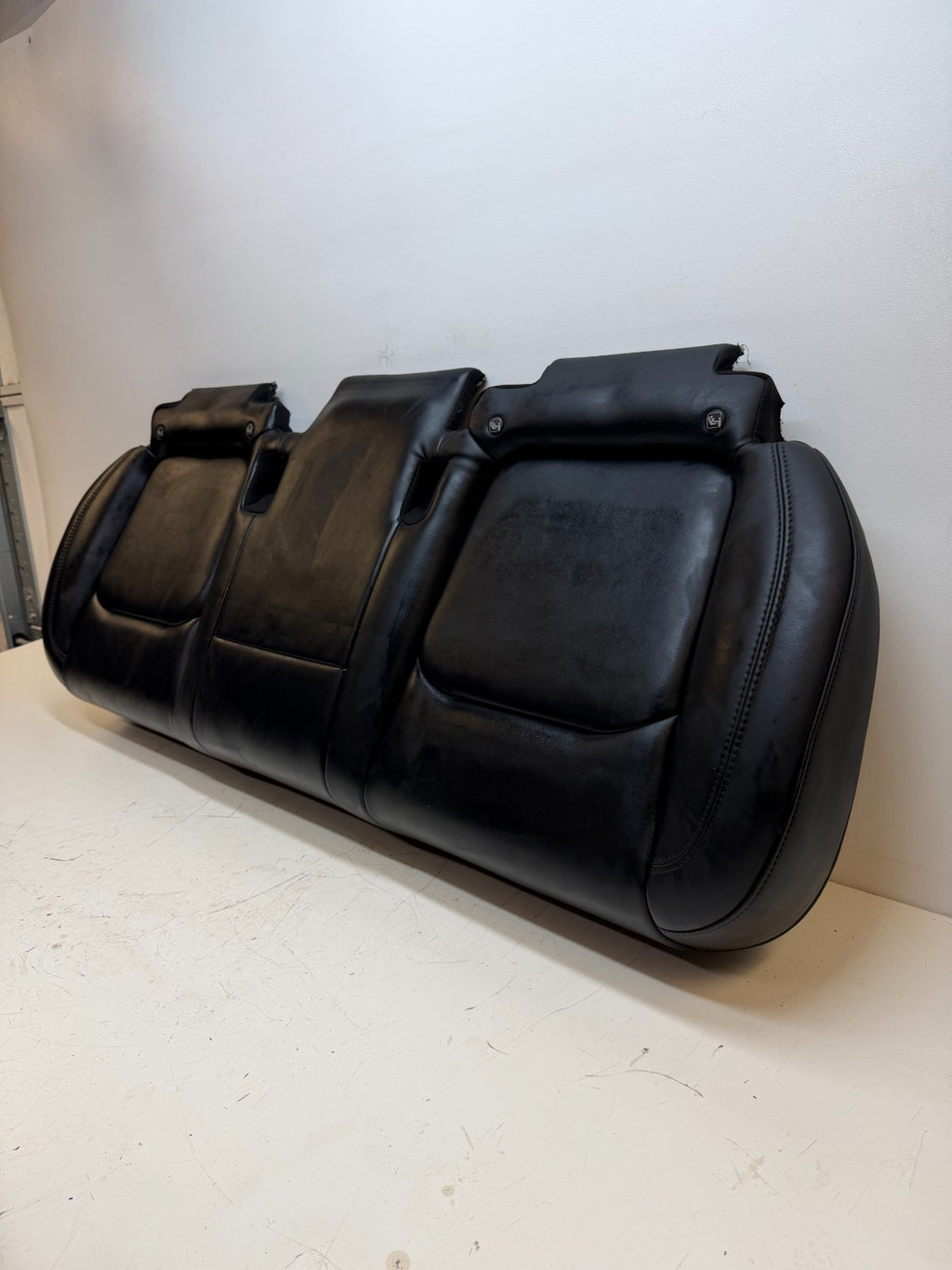 2020-2024 TESLA MODEL Y REAR SECOND 2ND ROW LOWER SEAT CUSHION 1552127-01-A