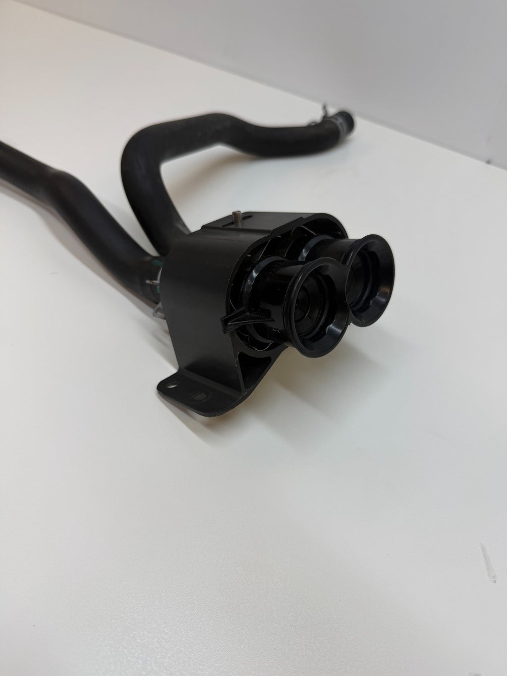 2012-20 Tesla Model S Rapidmate Battery Coolant Dry Break Connector 1003117-00-H