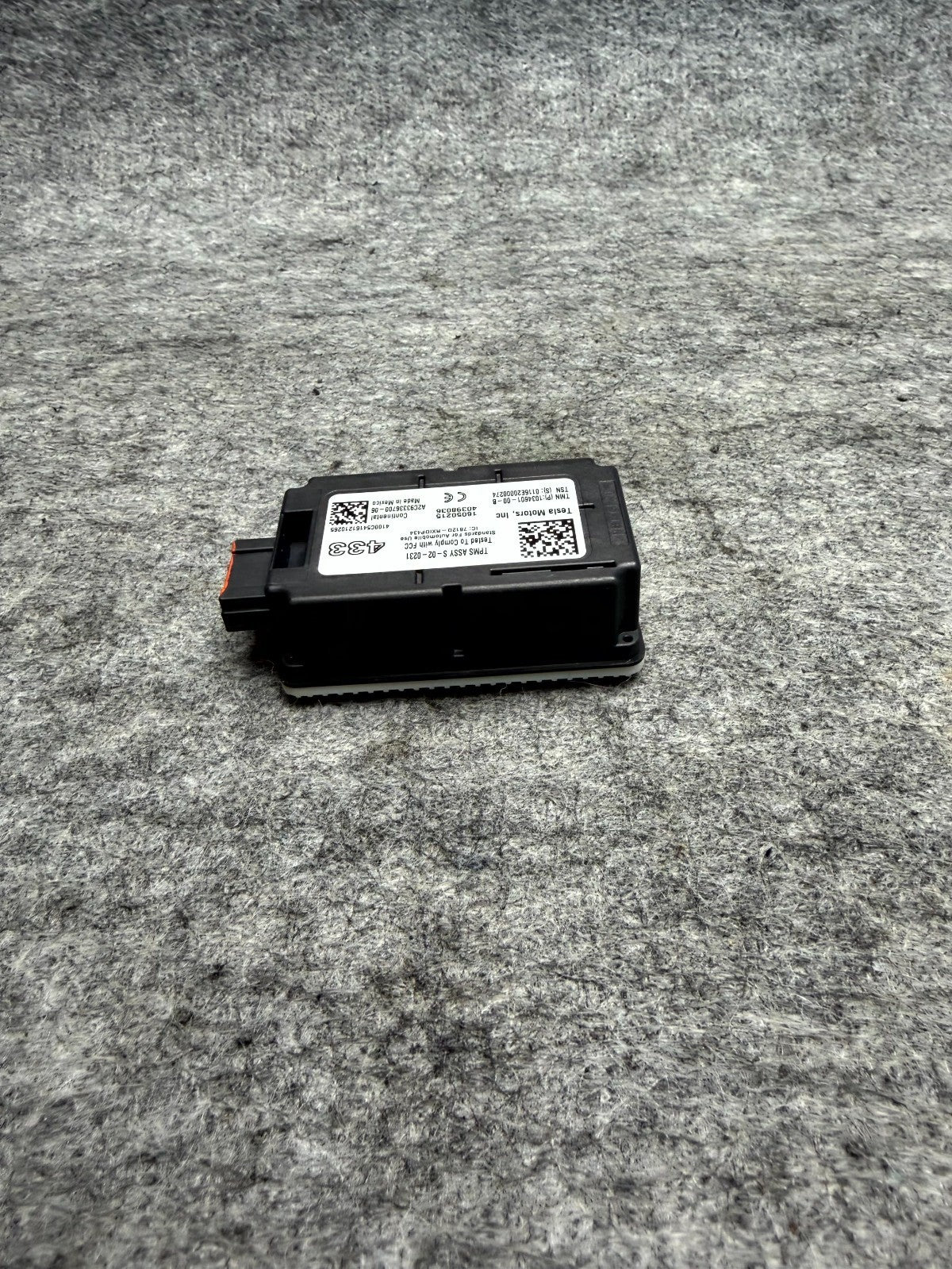 ♦️12-20 TESLA MODEL S TIRE PRESSURE MONITOR SENSOR MODULE TPMS OEM, 1034601-00-B