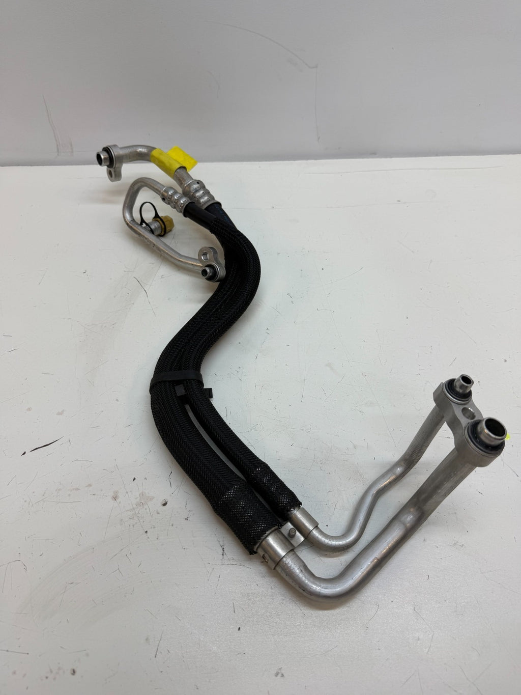 2017-2023 TESLA MODEL 3/Y Ac Air Conditioning Compressor Hose 1502020-00-C
