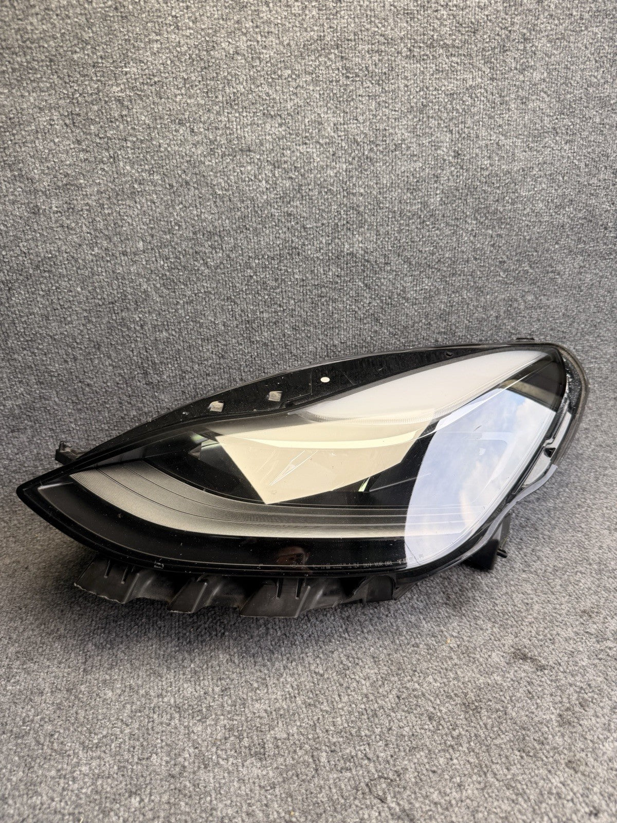 TESLA MODEL 3 HEADLIGHT LEFT DRIVER 2021 2022 2023 LED 1514952-00-C OEM