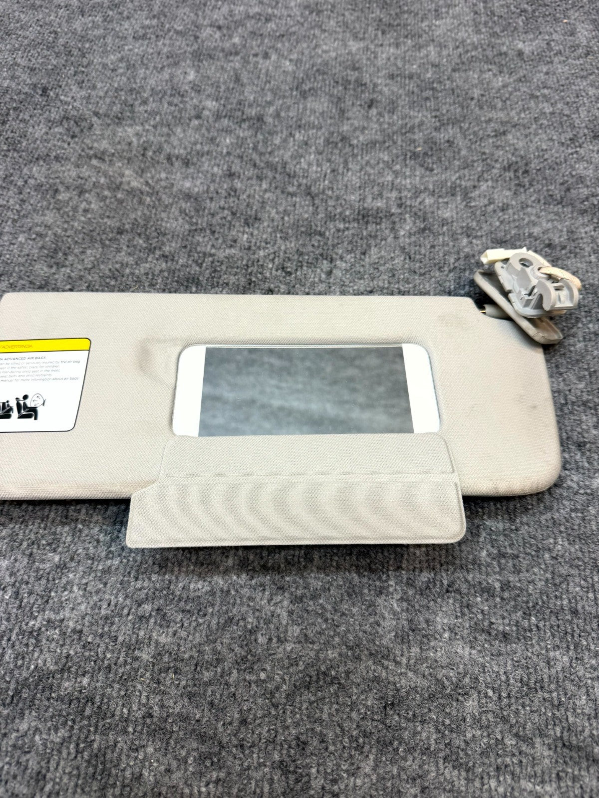 2020 - 2024 TESLA MODEL Y FRONT RIGHT SIDE SUNVISOR SUN VISOR OEM, 1490406-01-B