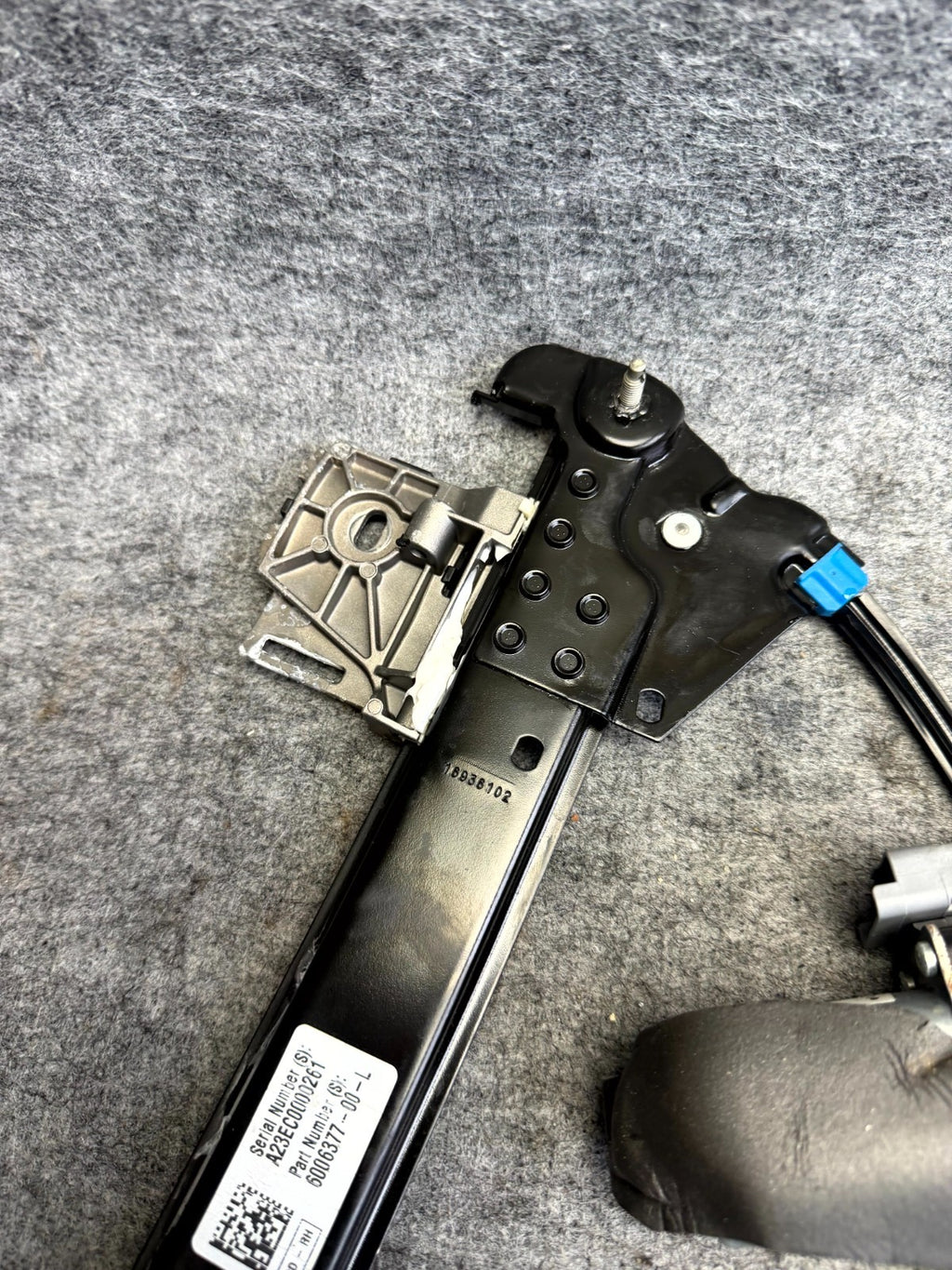 ♦️12 - 20 TESLA MODEL S REAR RIGHT DOOR WINDOW REGULATOR MOTOR OEM, 6006377-00-L