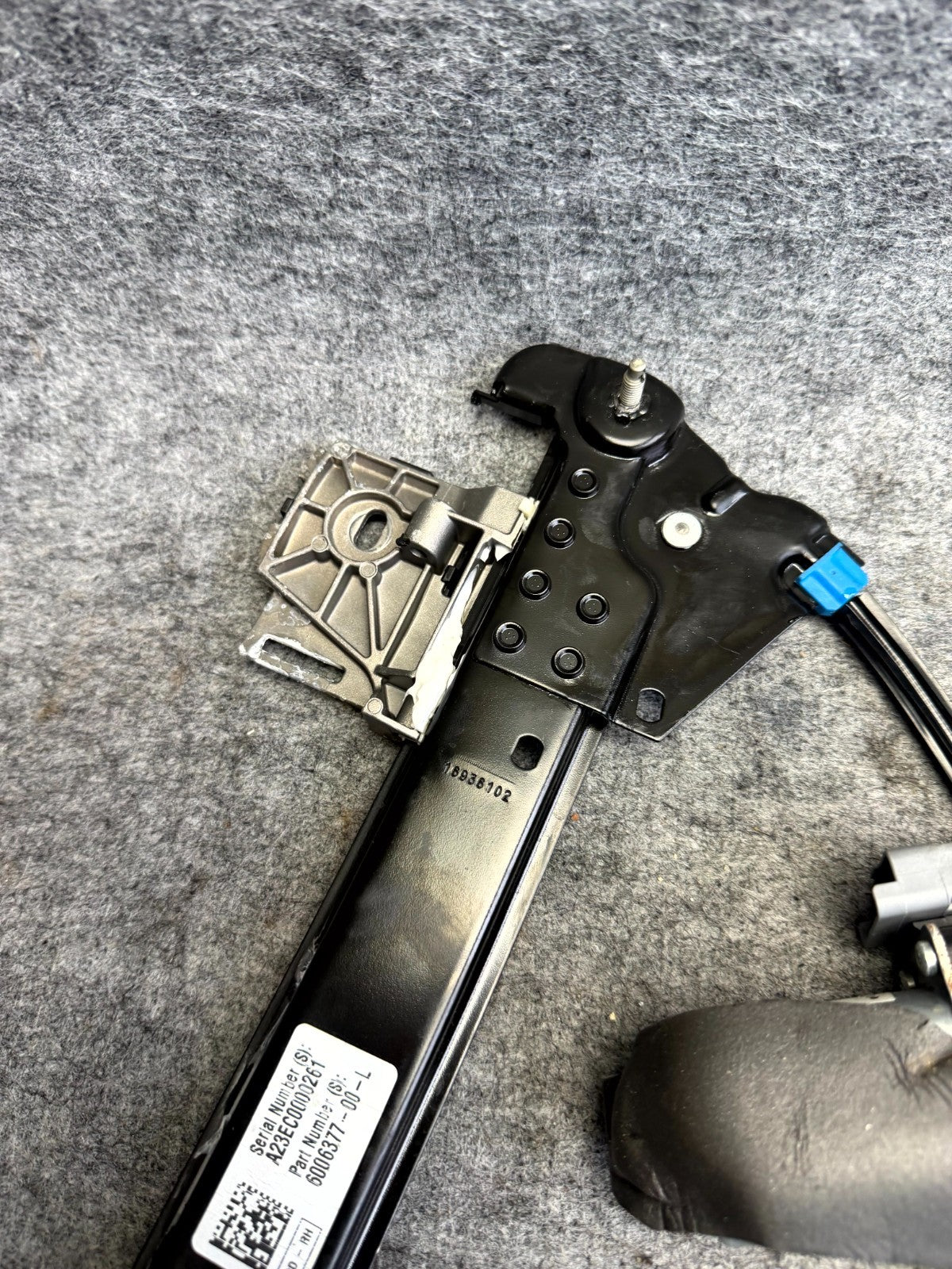 ♦️12 - 20 TESLA MODEL S REAR RIGHT DOOR WINDOW REGULATOR MOTOR OEM, 6006377-00-L