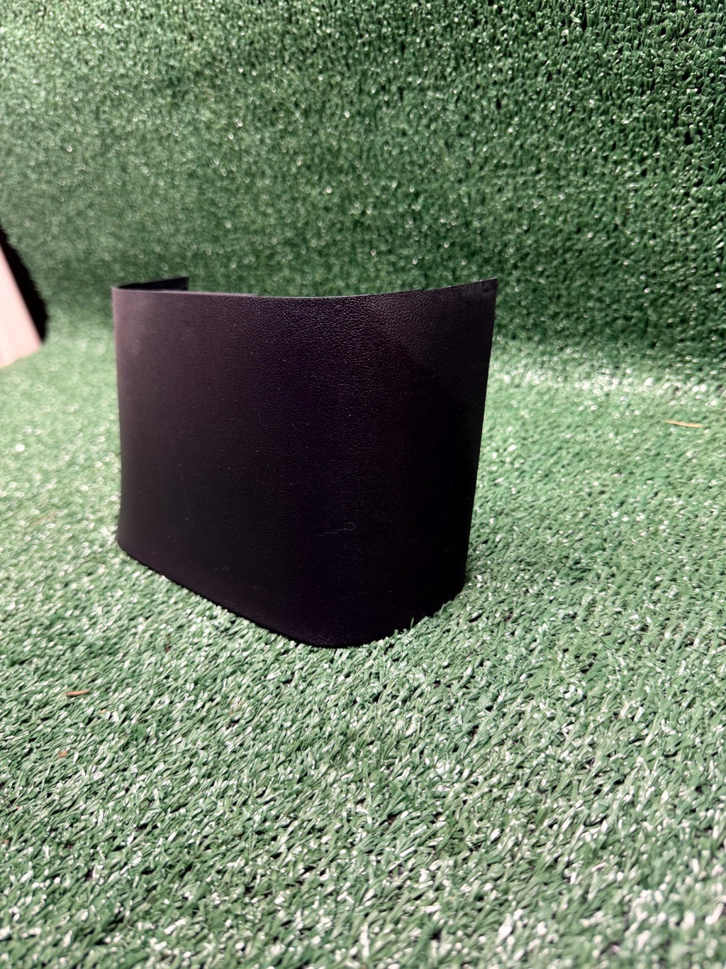 ♦️17-23 TESLA MODEL Y CENTER CONSOLE REAR BACK END TRIM COVER OEM, 1108494-00-B