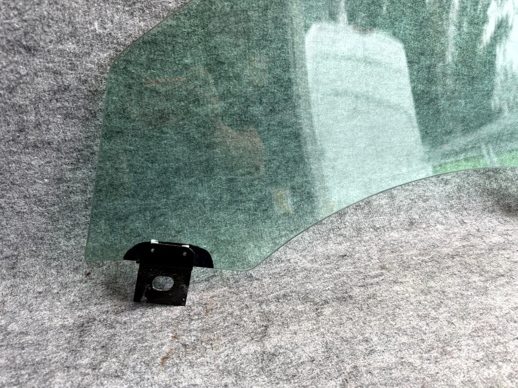 ♦️2012 - 2020 TESLA MODEL S FRONT LEFT SIDE DOOR WINDOW GLASS OEM, 6006547-00-E