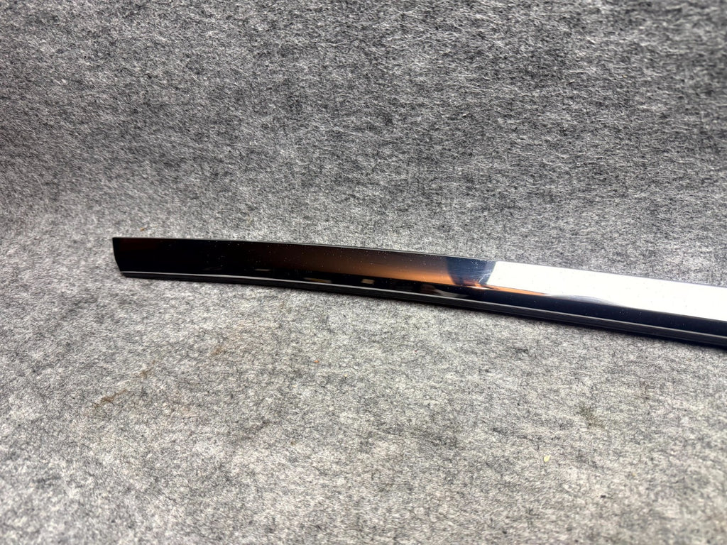 ♦️12-20 TESLA MODEL S REAR LEFT SIDE DOOR CHROME BELT MOLDING OEM, 1038395-80-A