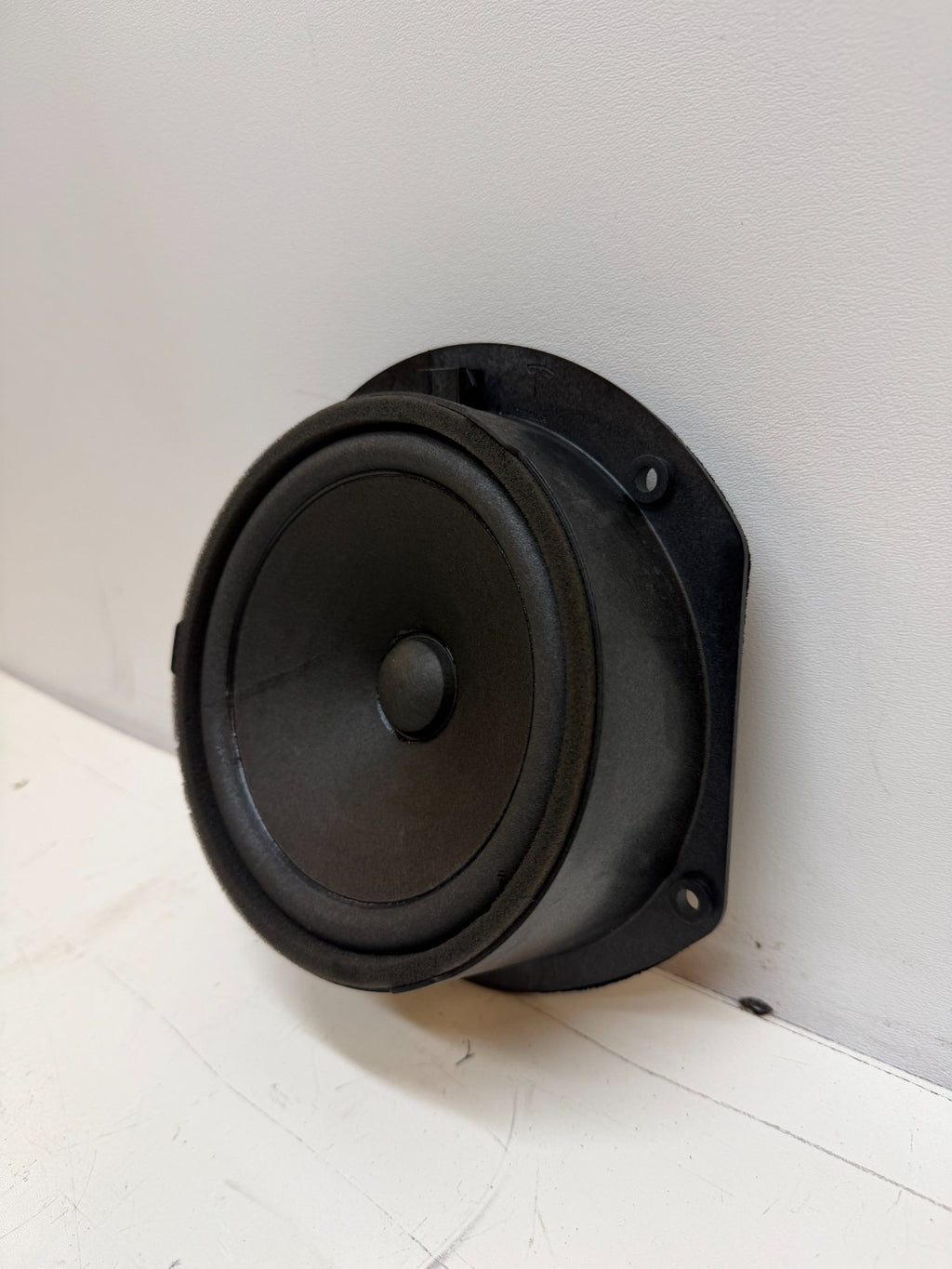 12-20 Tesla Model S Rear Left Driver Side Mid Woofer Audio Speaker 1004833-02-A
