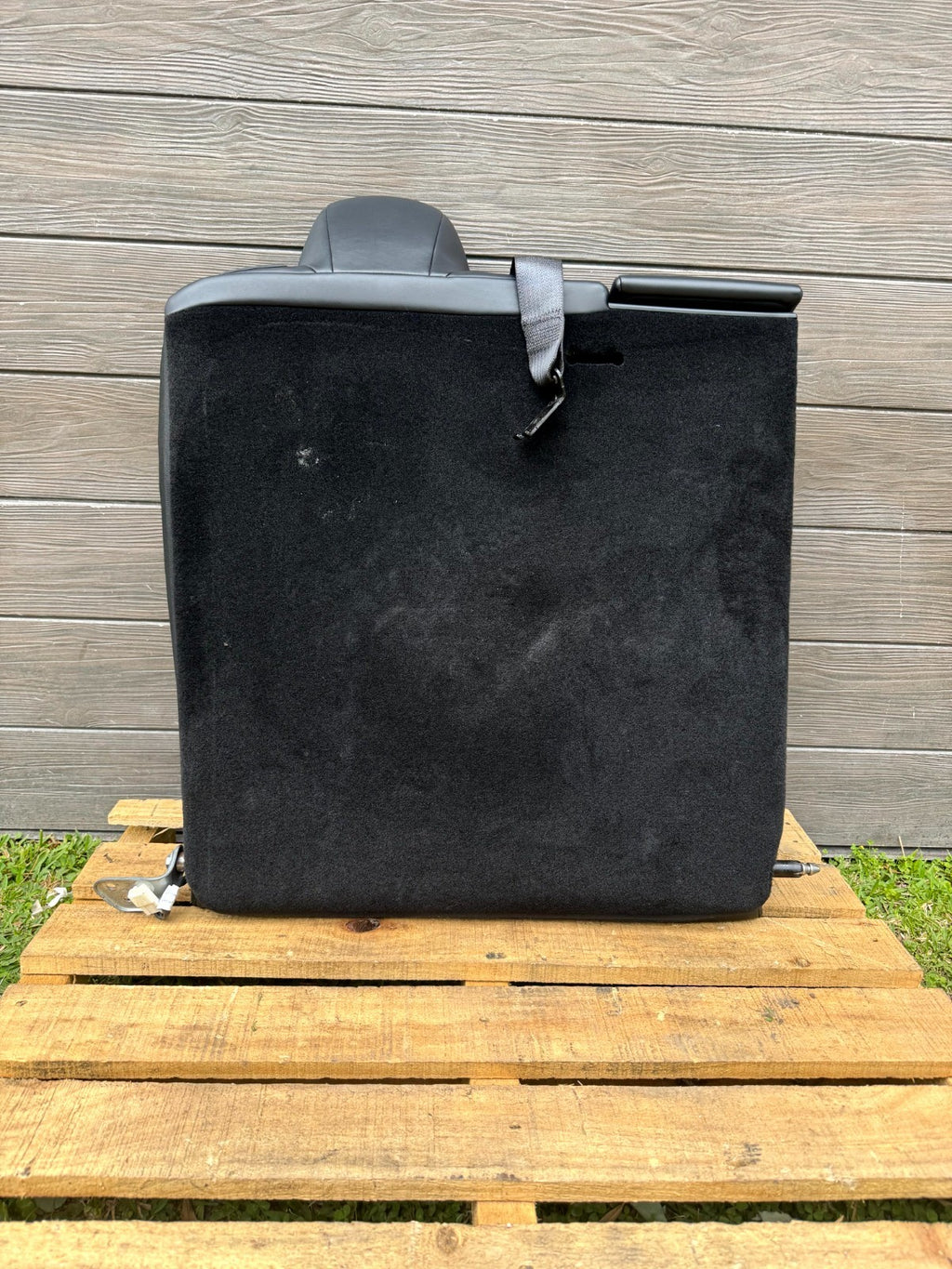 2020-2024 TESLA MODEL 3 REAR RIGHT UPPER 2ND ROW SEAT CUSHION OEM, 1452806-00-C