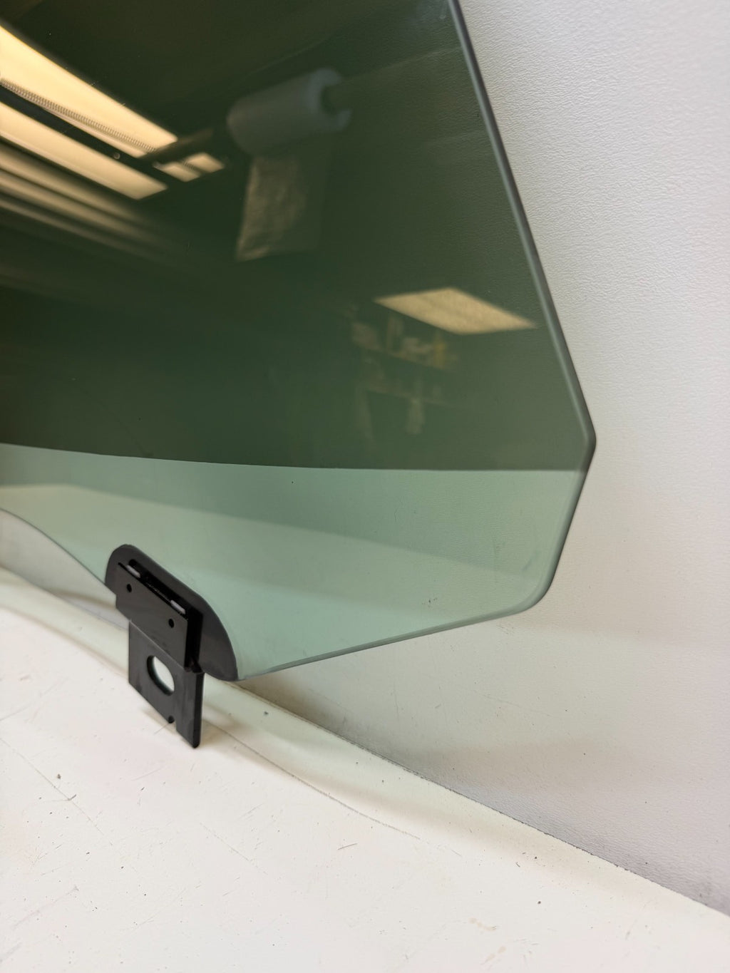 12-20 Tesla Model S Rear Left Driver Side Door Window Glass 43R-001074